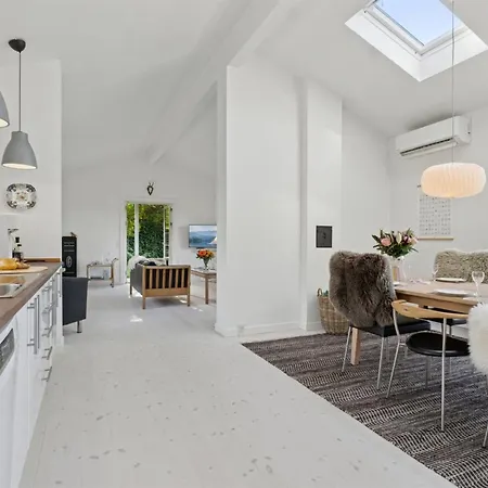 Domi - 1-3km From The Sea By Interhome