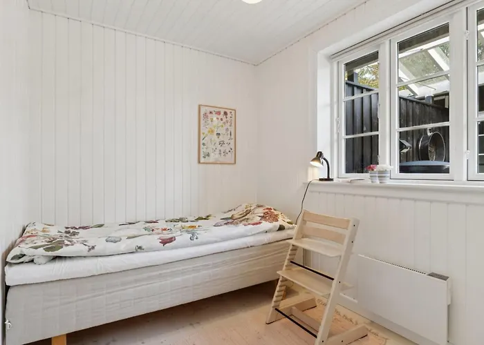 Domi - 1-3km From The Sea By Interhome